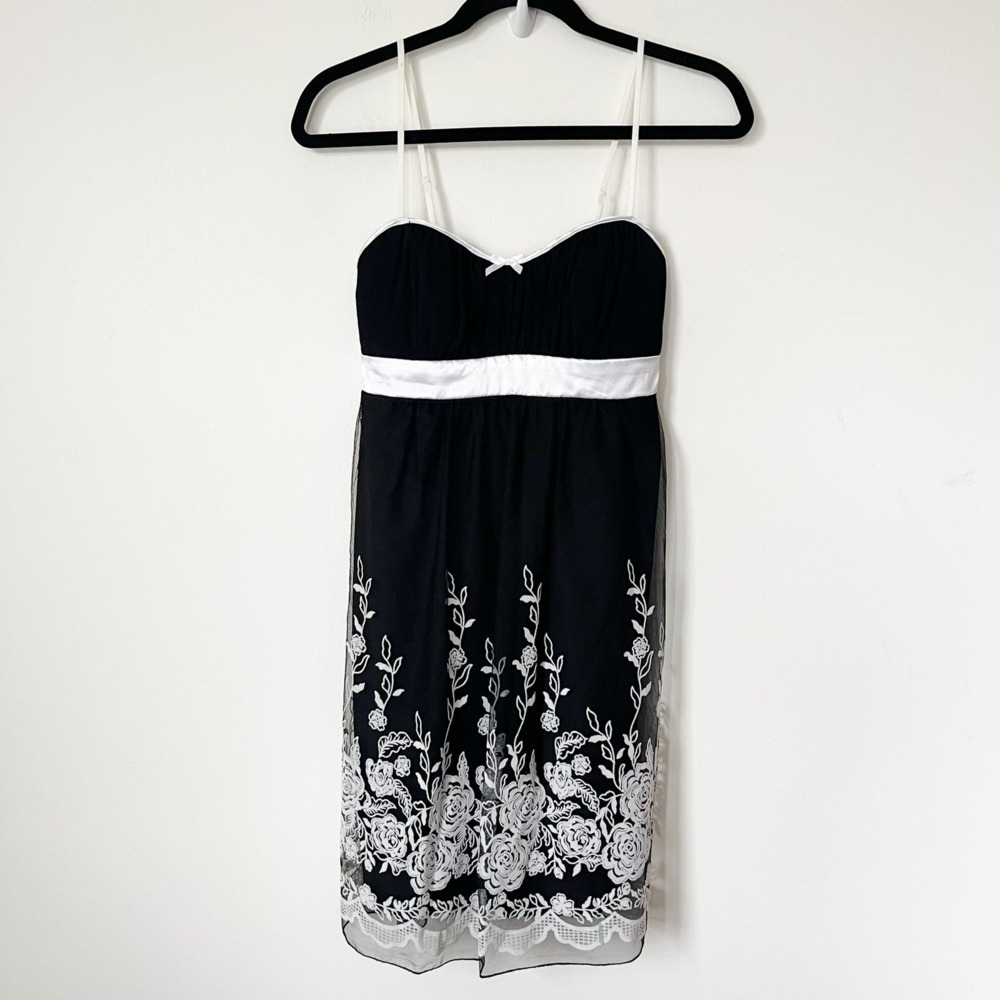 Y2K Mini Dress Sheer Mesh Flocked Floral Overlay Black White Sweetheart Neck S